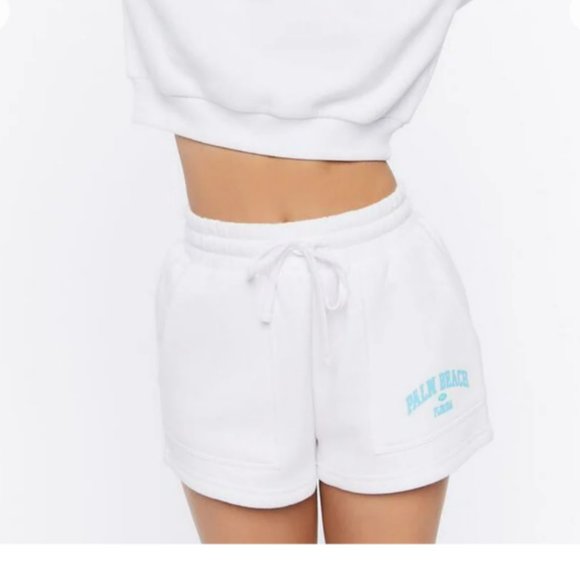 Forever 21 Palm Spring Graphic Shorts - Picture 3 of 3